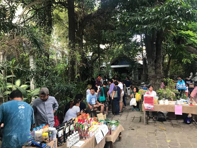 Pasar Mustokoweni