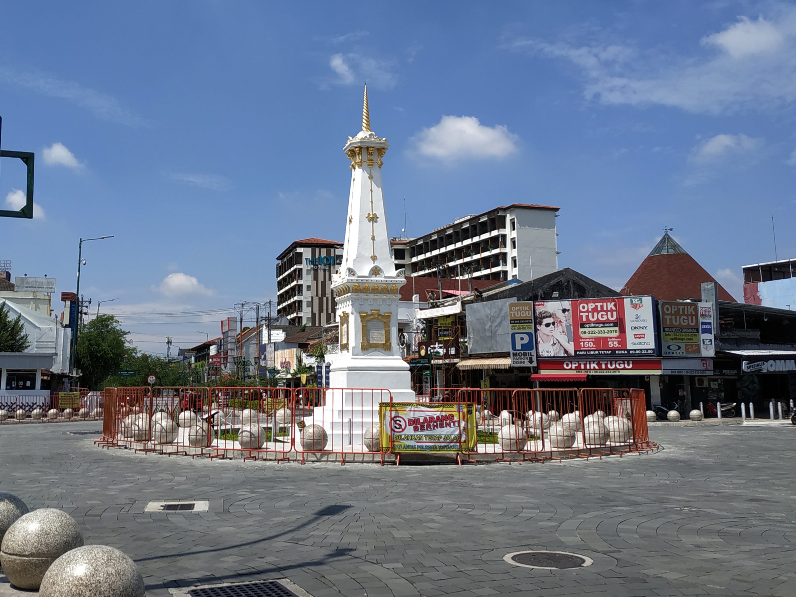 Tugu Pal Putih Yogyakarta